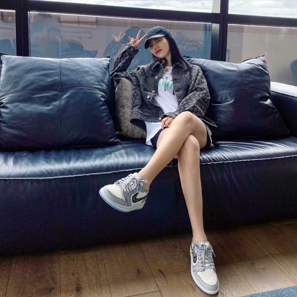 DIOR Jordan 1 Shoes Apparel Release Info SneakerNewscom #46 DIOR Jordan 1 Shoes Apparel Release Info SneakerNewscom